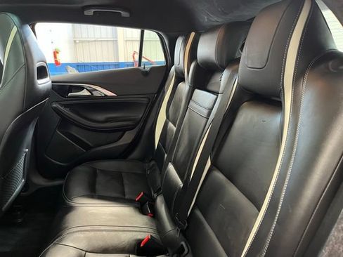 Used 2018 INFINITI QX30 Sport w/ Sport Leather Package FWD image 18