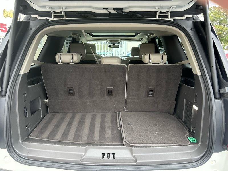 Used 2020 Ford Expedition XLT w/ Equipment Group 202A AWD/4WD image 33