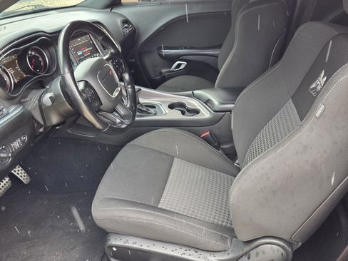 Used 2021 Dodge Challenger R/T Scat Pack RWD image 4