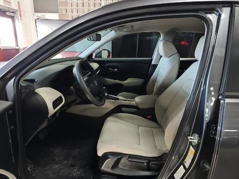 Certified 2025 Honda HR-V LX image 12