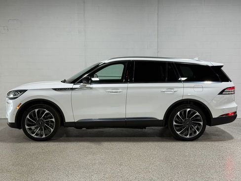 Used 2021 Lincoln Aviator Reserve w/ Equipment Group 201A image 4