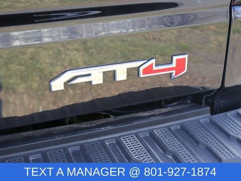 Used 2022 GMC Sierra 1500 AT4 w/ AT4 Premium Package image 7