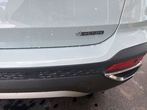 New 2026 Volkswagen Taos SE AWD/4WD image 16