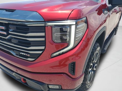 Used 2023 GMC Sierra 1500 AT4 w/ AT4 Premium Package AWD/4WD image 26
