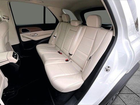 Used 2025 Mercedes-Benz GLE 350 4MATIC image 25