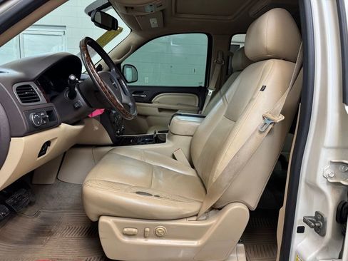 Used 2013 GMC Yukon Denali image 12