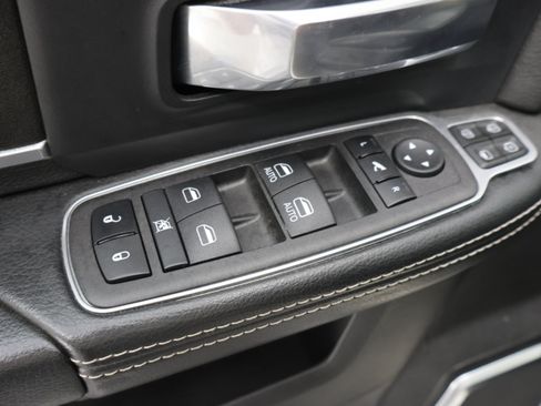 Used 2024 RAM 2500 Laramie AWD/4WD image 42