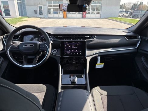 New 2026 Jeep Grand Cherokee Laredo X image 10