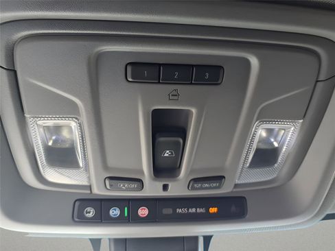 Used 2023 Chevrolet Silverado 2500 LTZ image 30