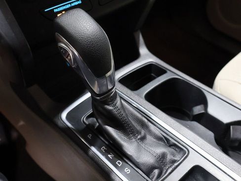 Used 2018 Ford Escape SE w/ SE Sync 3 Package image 30