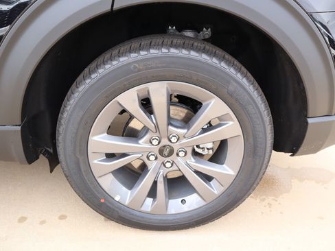 New 2026 Ford Explorer Active w/ Active Comfort Package AWD/4WD image 21