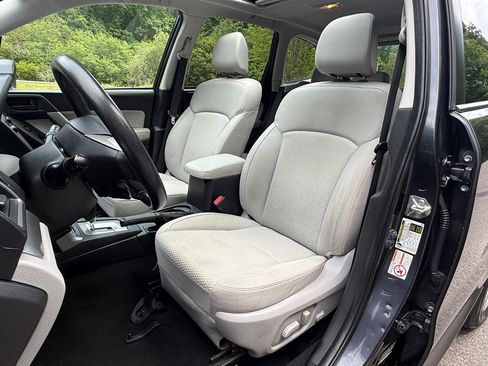 Used 2016 Subaru Forester 2.5i Premium AWD/4WD image 14