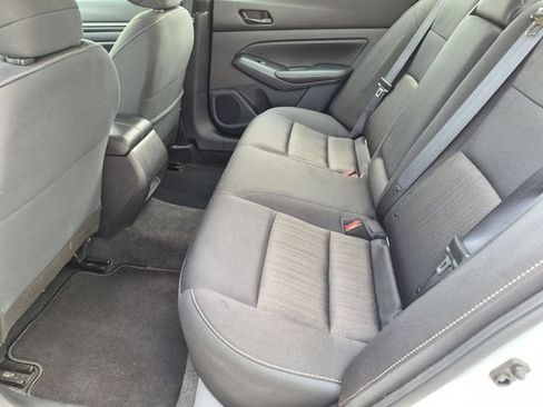 Used 2024 Nissan Altima 2.5 SV FWD image 25