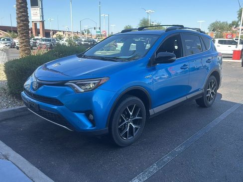 Used 2017 Toyota RAV4 SE w/ Advanced Technology Package AWD/4WD image 6