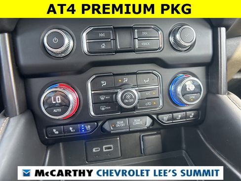 Used 2023 GMC Yukon XL AT4 w/ AT4 Premium Package image 9