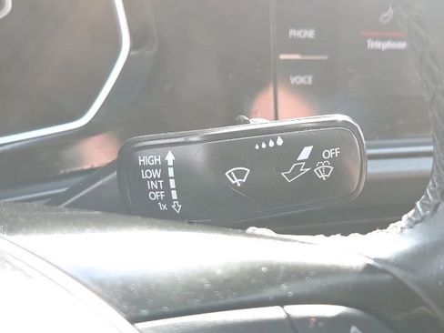 Used 2019 Volkswagen Jetta SEL image 35