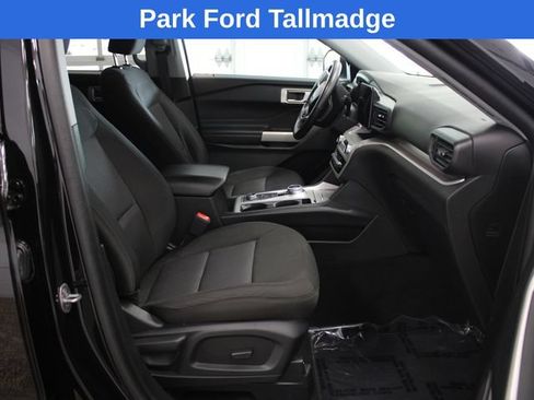 Used 2023 Ford Explorer XLT AWD/4WD image 23