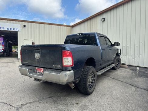 Used 2021 RAM 3500 Big Horn w/ Level 1 Equipment Group AWD/4WD image 2