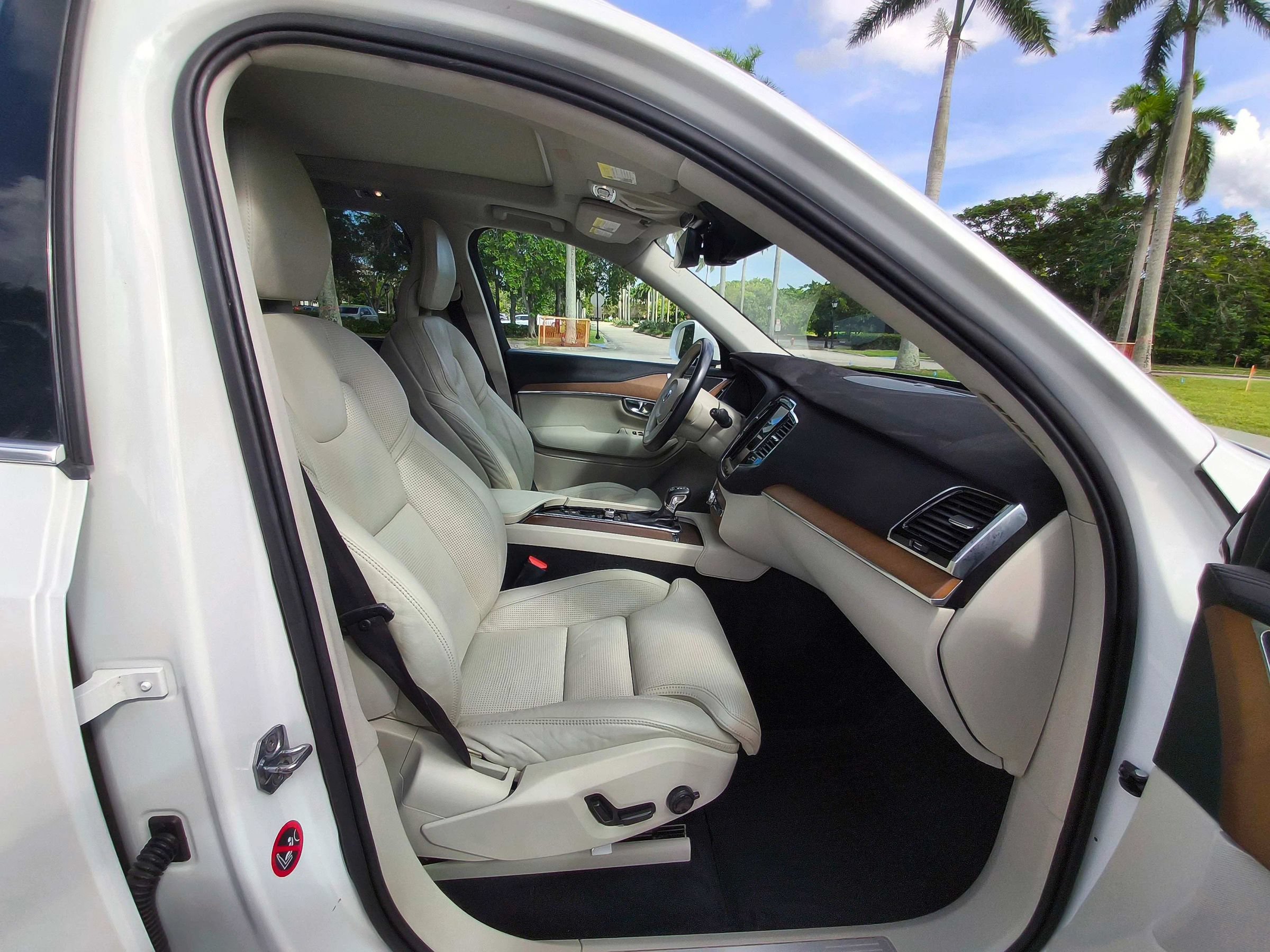 Used 2016 Volvo XC90 T6 Inscription AWD/4WD image 48