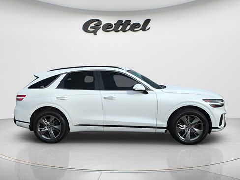 Used 2025 Genesis GV70 3.5T Sport image 3