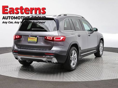 Used 2021 Mercedes-Benz GLB 250 4MATIC image 5