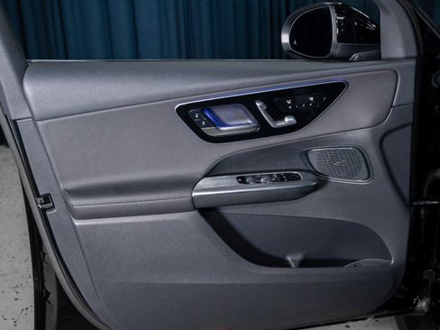 New 2026 Mercedes-Benz GLC 300 4MATIC image 12