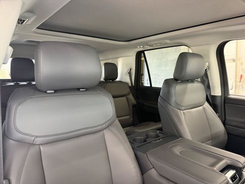 New 2026 Ford Expedition Active AWD/4WD image 27