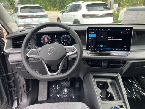 New 2025 Volkswagen Tiguan S image 17