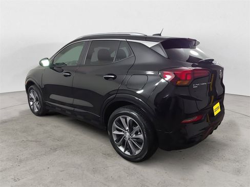 Used 2023 Buick Encore GX Select w/ Sport Touring Package image 3