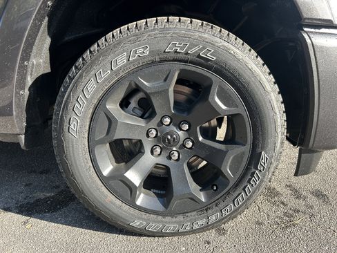 New 2026 RAM 1500 4x4 Crew Cab image 9