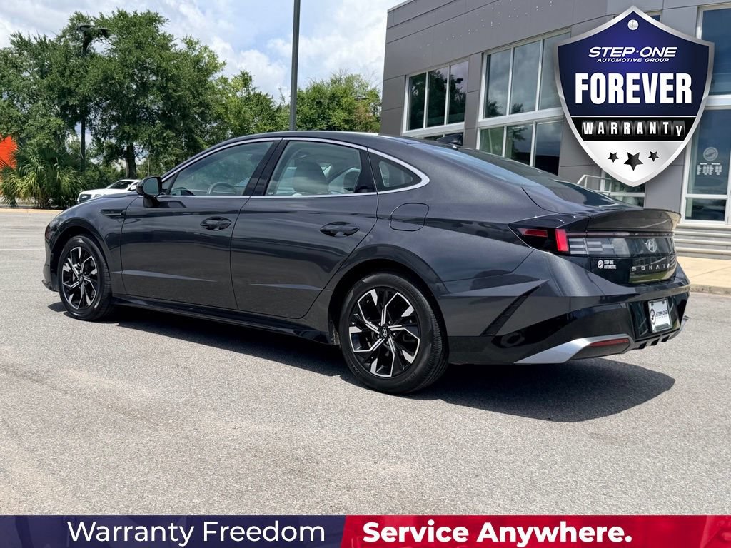 Used 2025 Hyundai Sonata SEL FWD image 4