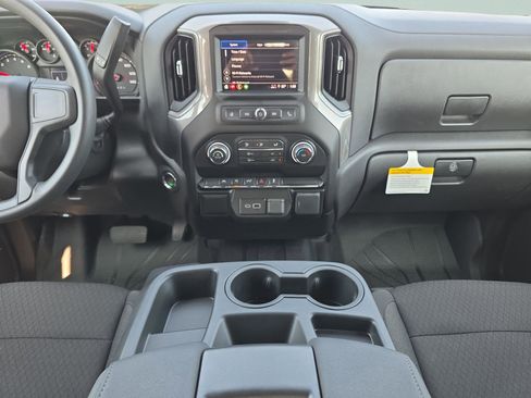 New 2026 Chevrolet Silverado 1500 Custom AWD/4WD image 15