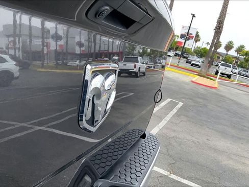 Used 2022 RAM 1500 Classic SLT RWD image 30