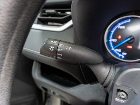 Used 2024 Toyota RAV4 XLE image 25