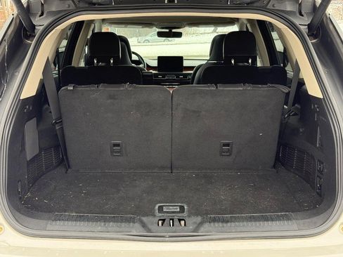 Used 2020 Lincoln Aviator Reserve w/ Equipment Group 202A image 8