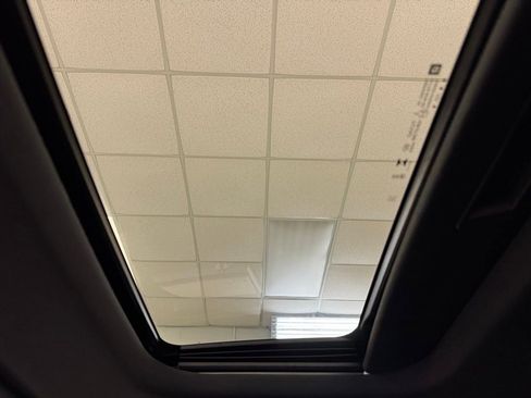 New 2026 Chevrolet Trax RS w/ Sunroof Package image 42