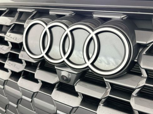 Used 2025 Audi Q5 Premium Plus AWD/4WD image 33