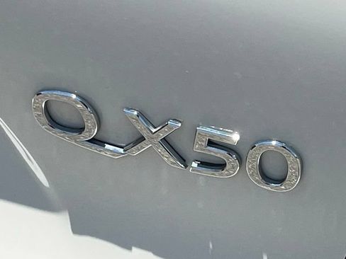 Used 2021 INFINITI QX50 Luxe FWD image 35