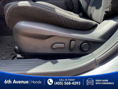Used 2021 Subaru Outback Premium AWD/4WD image 27