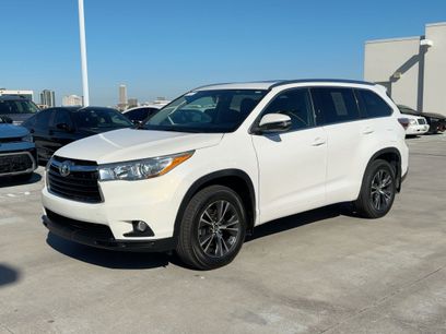 Used 2016 Toyota Highlander XLE