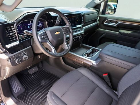 Used 2026 Chevrolet Silverado 2500 LT w/ Texas Edition AWD/4WD image 13