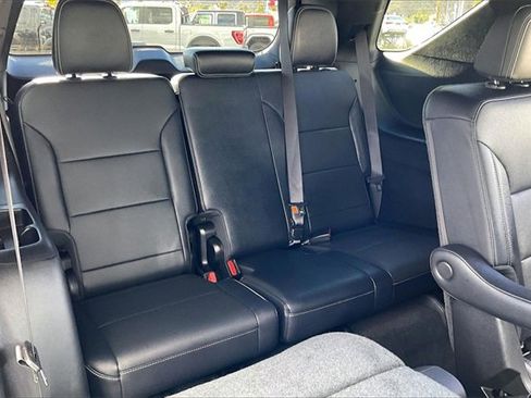 Used 2026 Chevrolet Traverse LT image 34