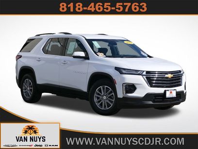 Used 2023 Chevrolet Traverse LT