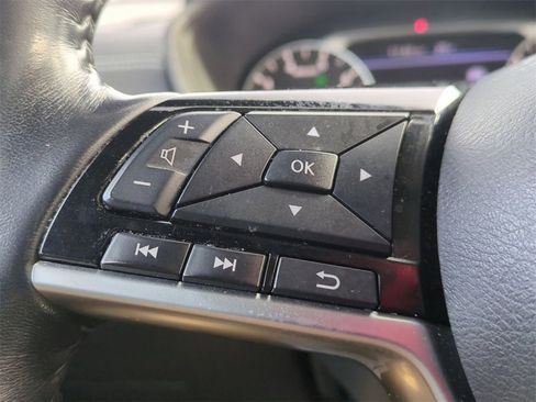 Used 2020 Nissan Altima 2.5 SV image 14