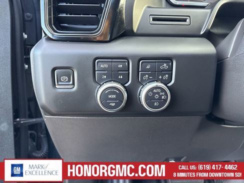Used 2022 GMC Sierra 1500 AT4 image 13