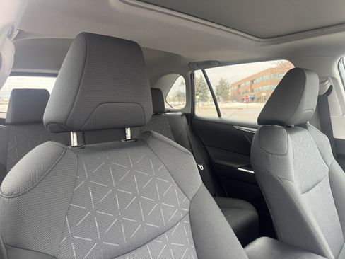 Used 2024 Toyota RAV4 XLE image 20