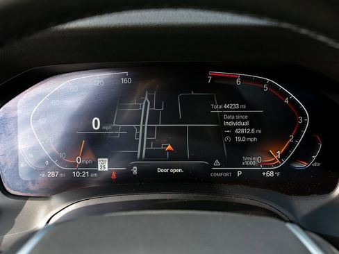 Used 2020 BMW 330i xDrive Sedan w/ Convenience Package image 27