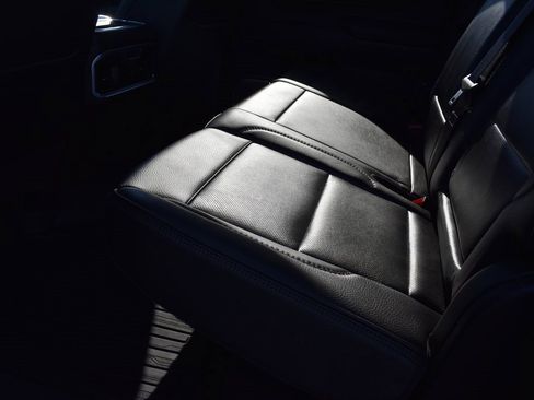 Certified 2022 GMC Sierra 1500 Denali image 9