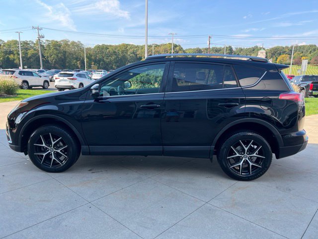 Used 2018 Toyota RAV4 SE w/ Power Extra Value Package AWD/4WD image 4