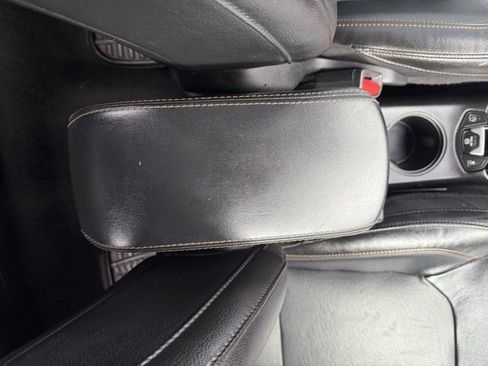 Used 2020 Jeep Compass Limited image 28